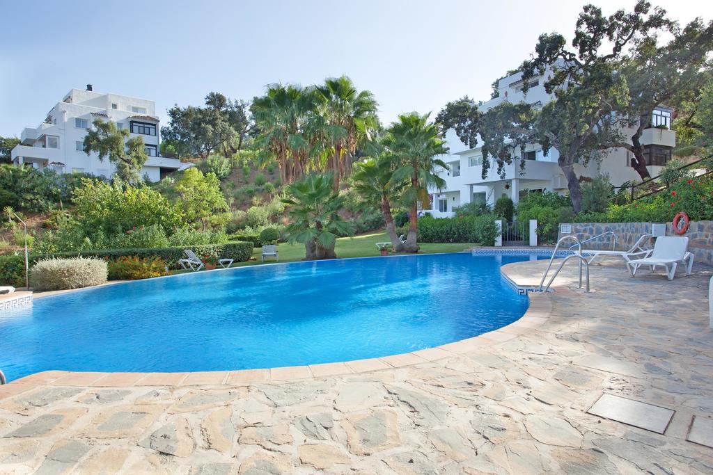 Apartment Jacarandas De Elviria Marbella Buitenkant foto