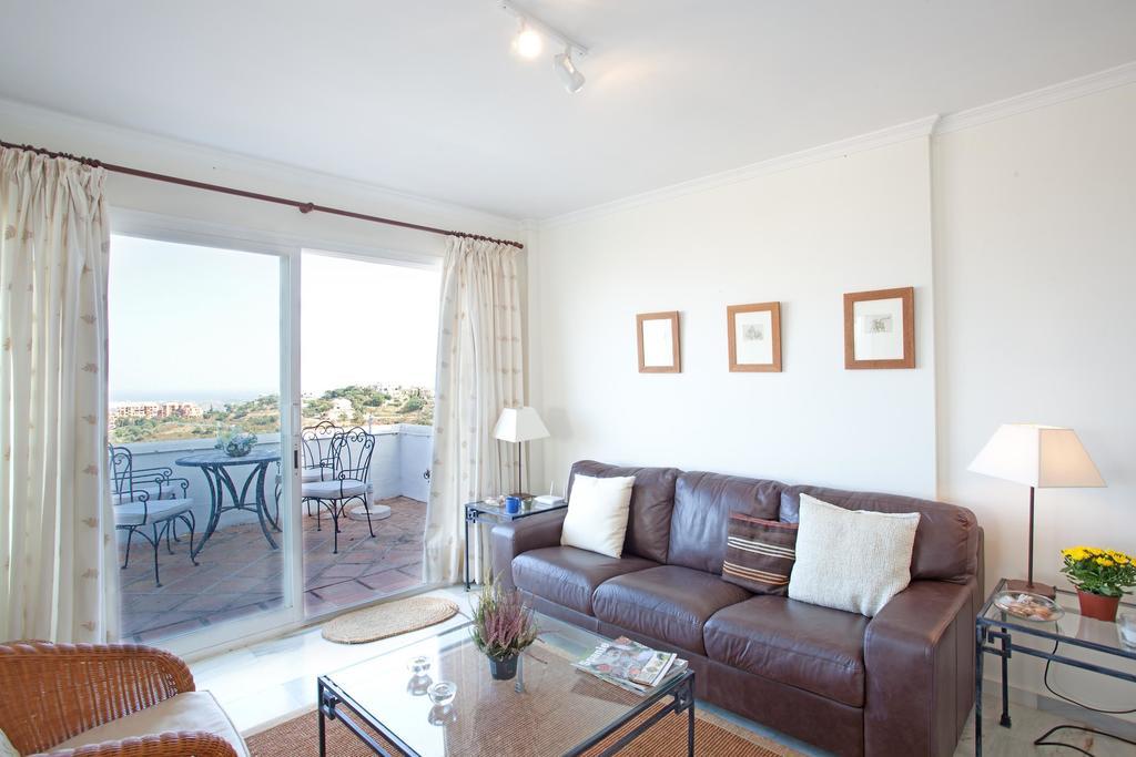 Apartment Jacarandas De Elviria Marbella Buitenkant foto