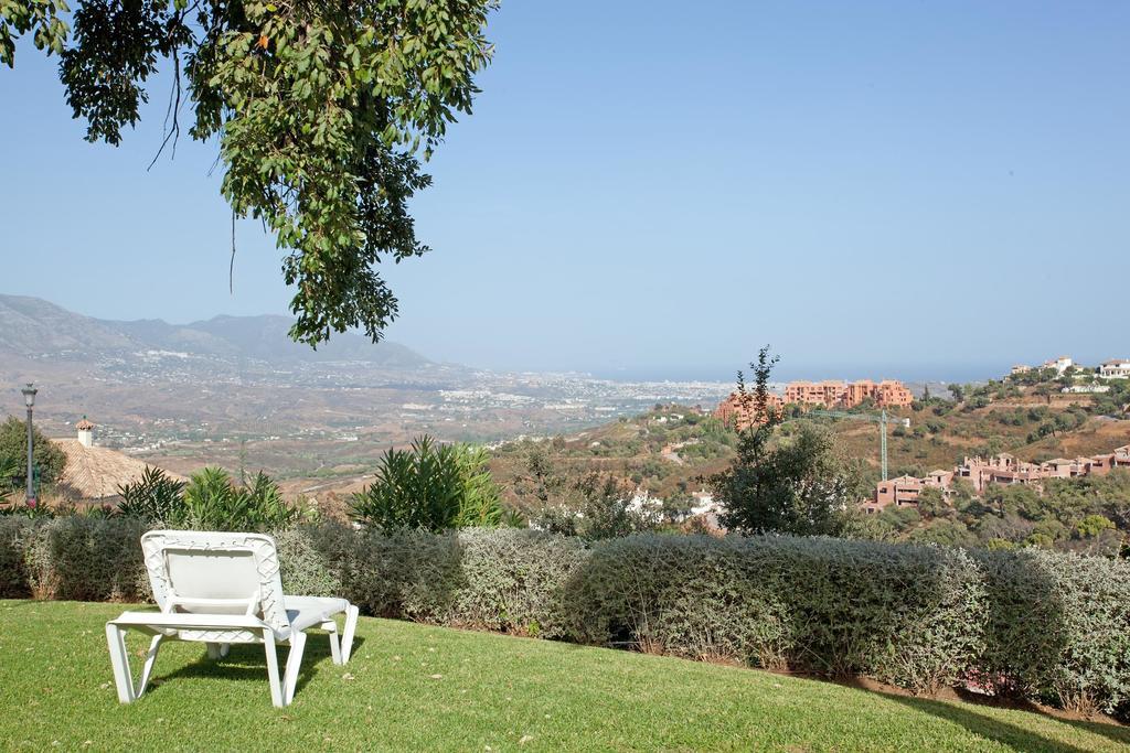 Apartment Jacarandas De Elviria Marbella Buitenkant foto